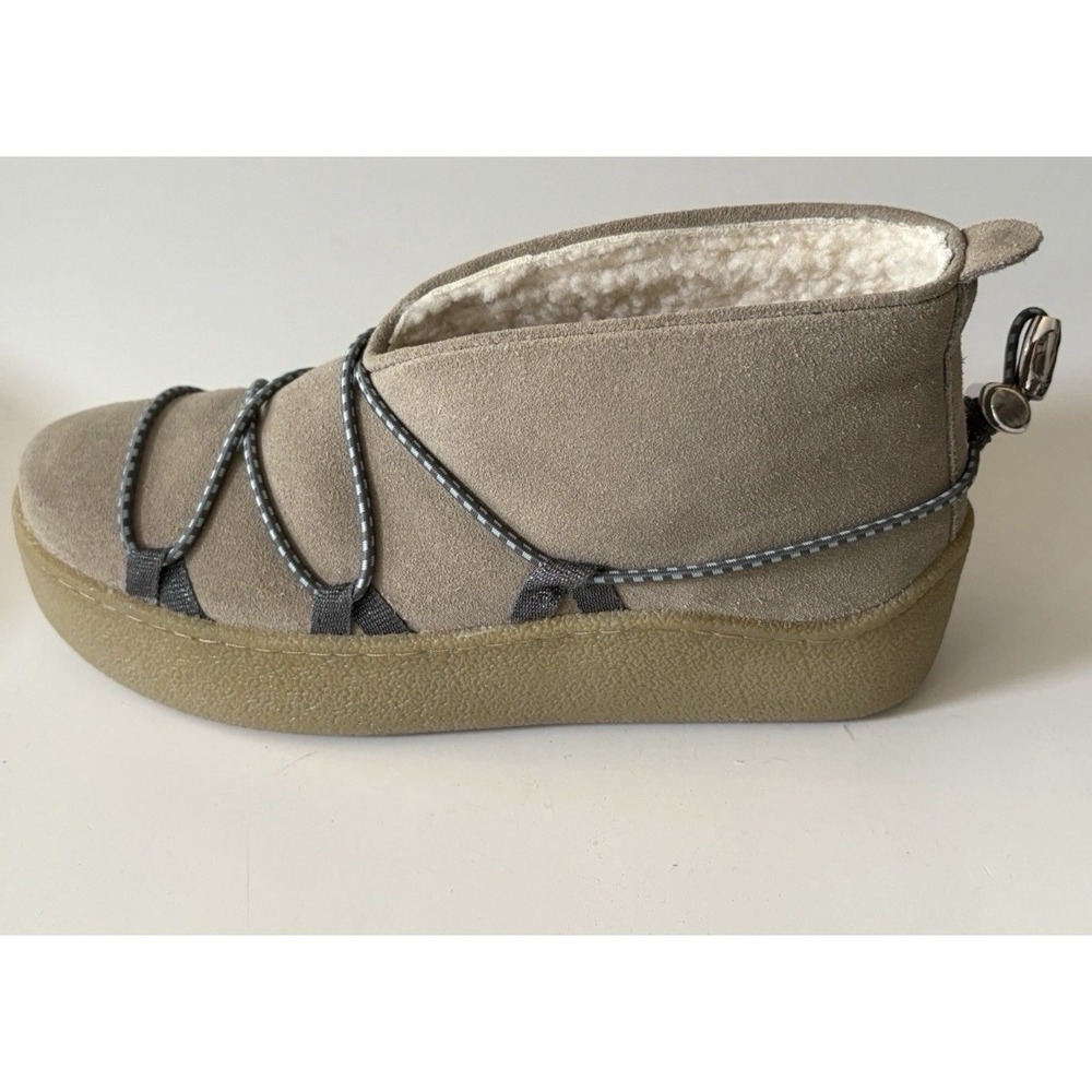NWT Free People Women's Snowdrop Micro Genuine Shearling Ankle Boot Size 8 Beige - Picture 2 of 3